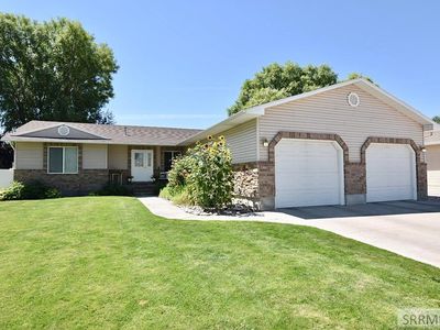 2429 Harold Dr