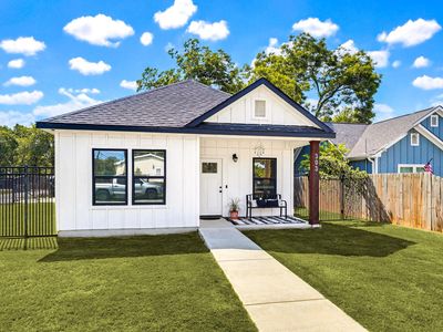 303 Pine Ave