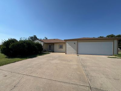 719 W Highway St
