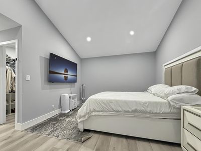 227 NW 45th Avenue