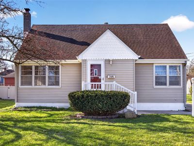 Property at 705 W Boston Ave, Indianola, IA