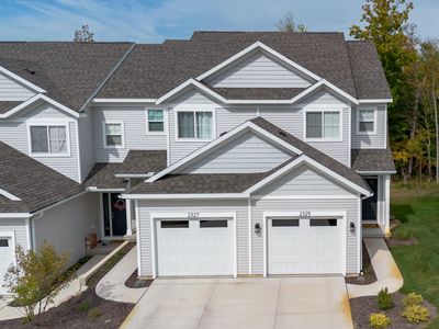 2242 NE Watertown Way