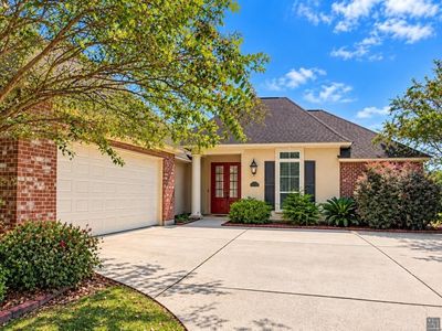 Property at 22265 Fairway View Dr, Zachary, LA