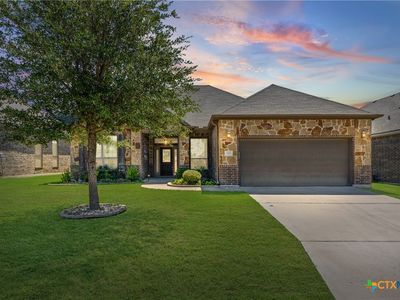 509 Hawks Shadow Dr