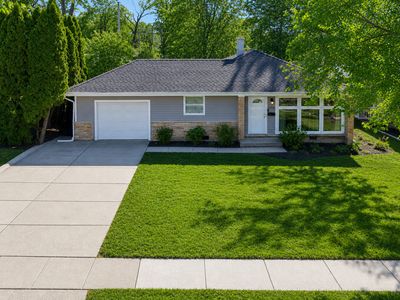 Property at 1913 Milton Ave, Northbrook, IL