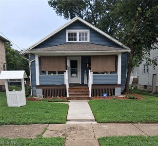 1669 Linden Ave