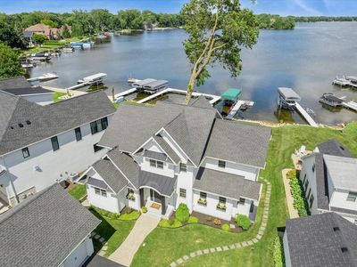 225 Edgewater Dr
