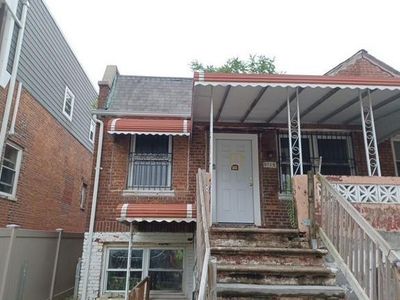 3712 Lyme Ave