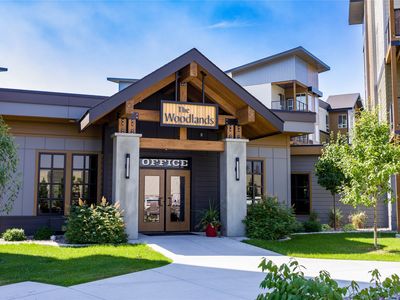 100 Woodlands Way #P-406