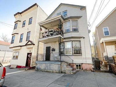 58 11Th Ave