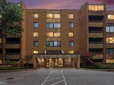 1 Southerly Ct APT 502