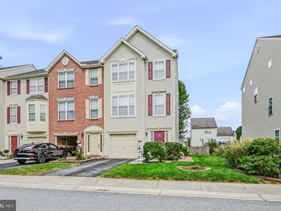 41 Carrick Ln