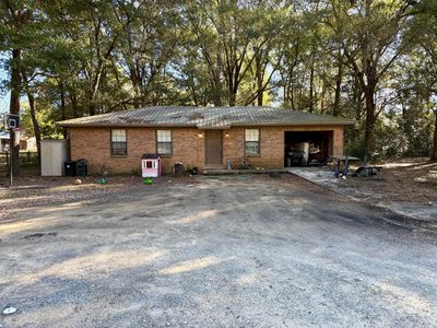 32 Josephine St