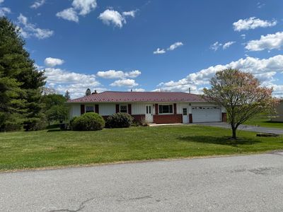144 Twin Maple Ln