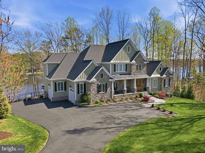 11215 Preswick Ln