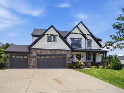 8728 Eden Ct