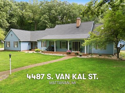 4487 S Van Kal St