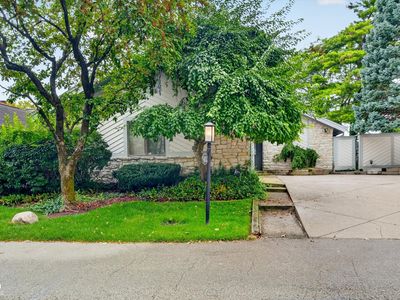 8002 Dean Rd