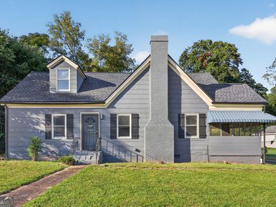 6866 Parkway Dr