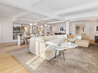 737 Park Ave APT 15E