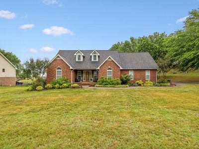 6 County House Cir