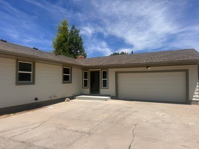 17 Frontier St