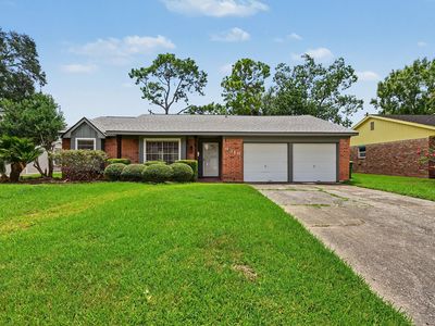 9319 Fairdale Ln