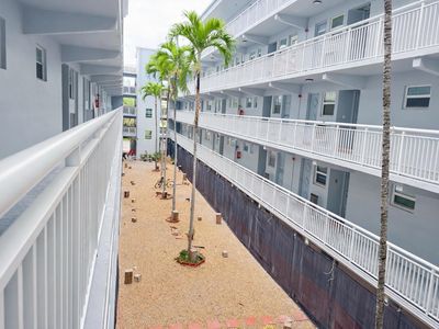 215 SE 3RD Avenue #306D