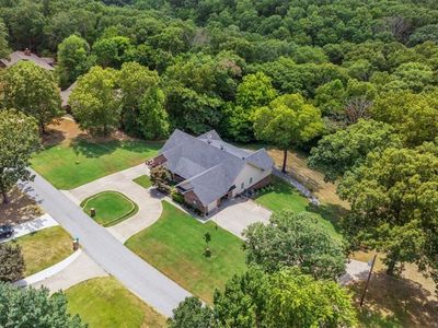 1520 N Woodland Dr