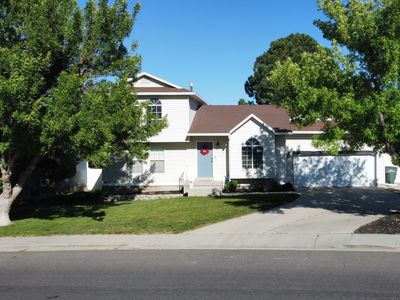 4049 S 6820 W