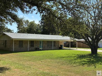 100 E Walters Blvd