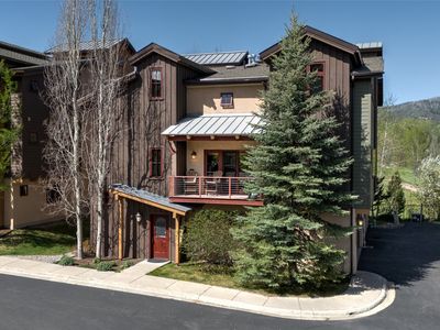 817 Majestic Cir #4