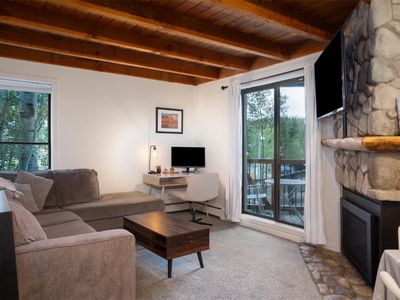 2400 Lodge Pole Cir #108