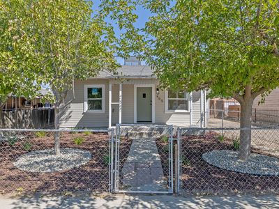 405 E Mariposa Street