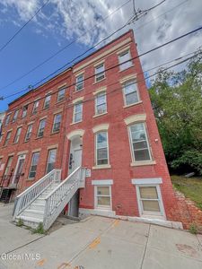 13 Delaware Street