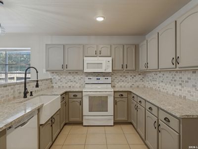 11310 Mentmore