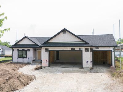 425 Village Ln