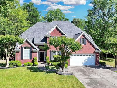 899 Shaftsbury Ln.