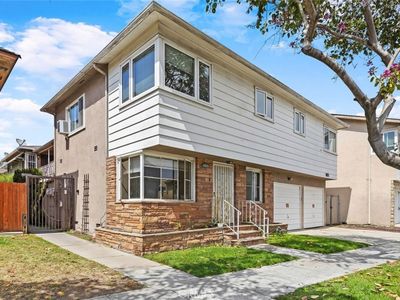 1825 E 3rd St APT 4