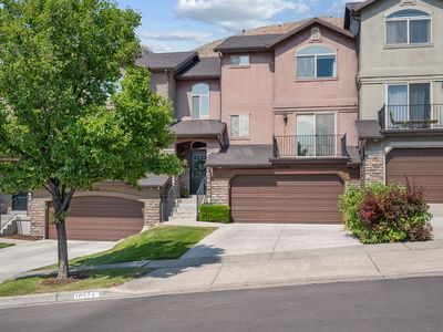 10574 N Sage Vista Ln