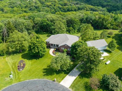 2966 Eagle Ridge Dr