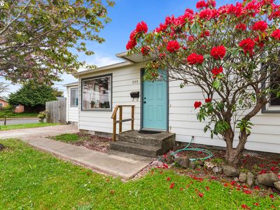 993 Salmon Ave