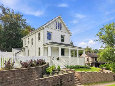 104 1st St