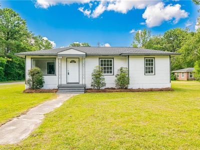 Property at 2901 Club House Rd, Mobile, AL
