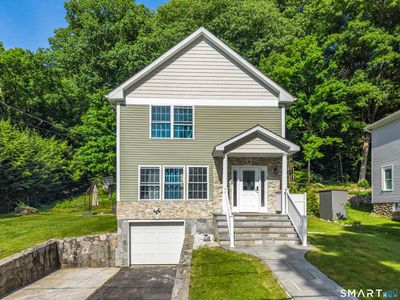 42 White Avenue