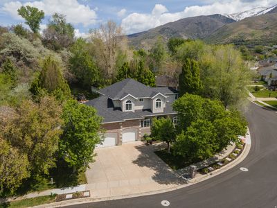 2573 E Kays Creek Dr N