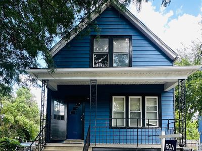 6731 S Loomis Blvd