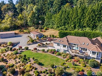 3904 Fidalgo Bay Road
