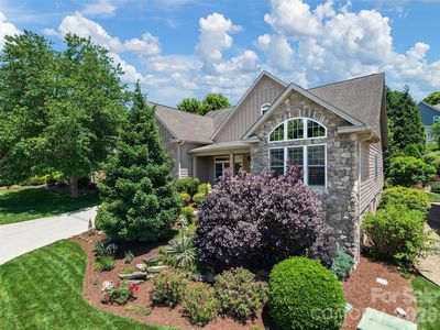 63 Whistlewood Ln