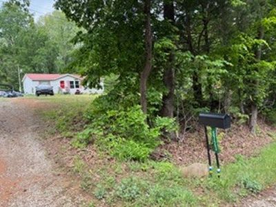 5723 Highway 48 N